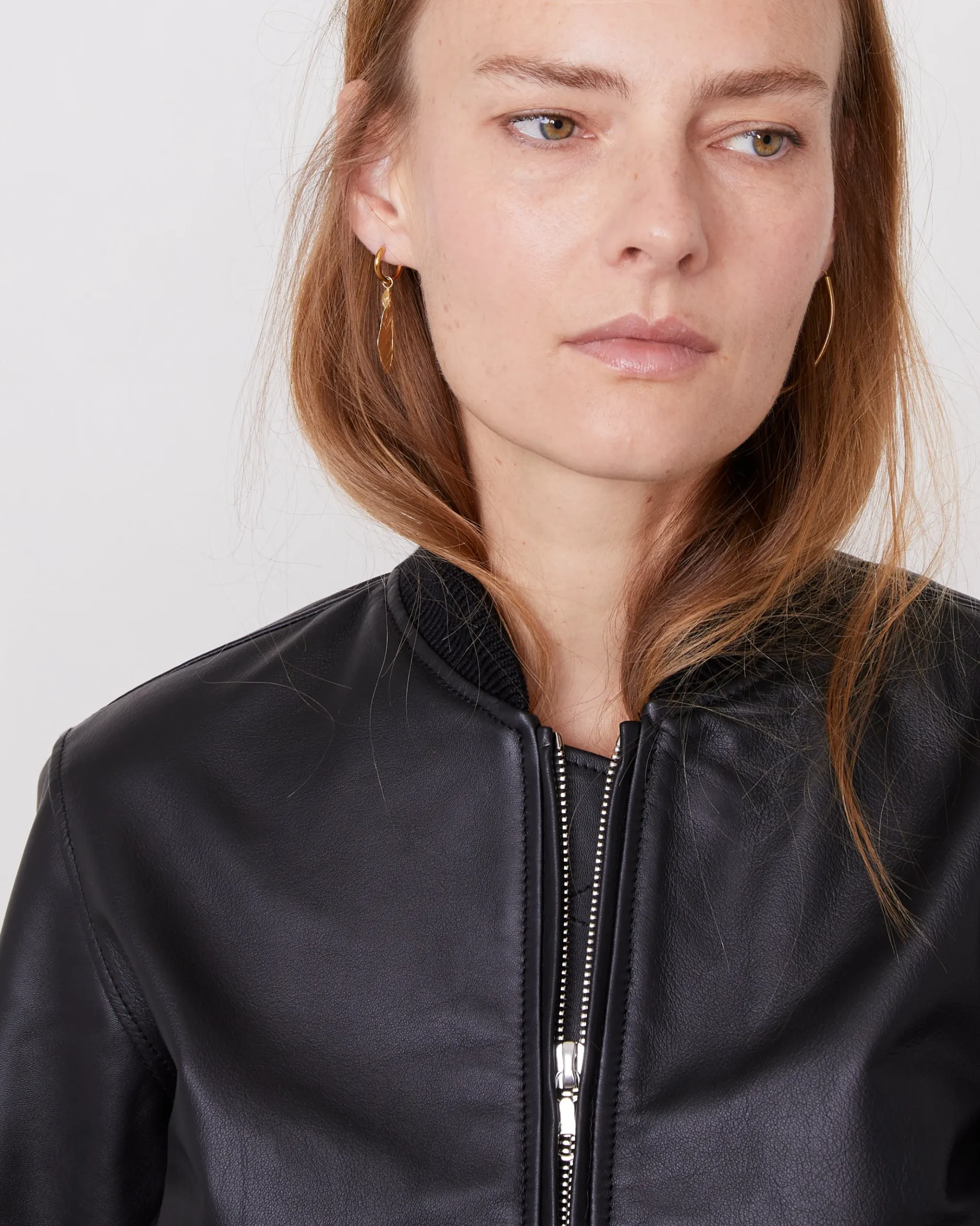 Bomber nela