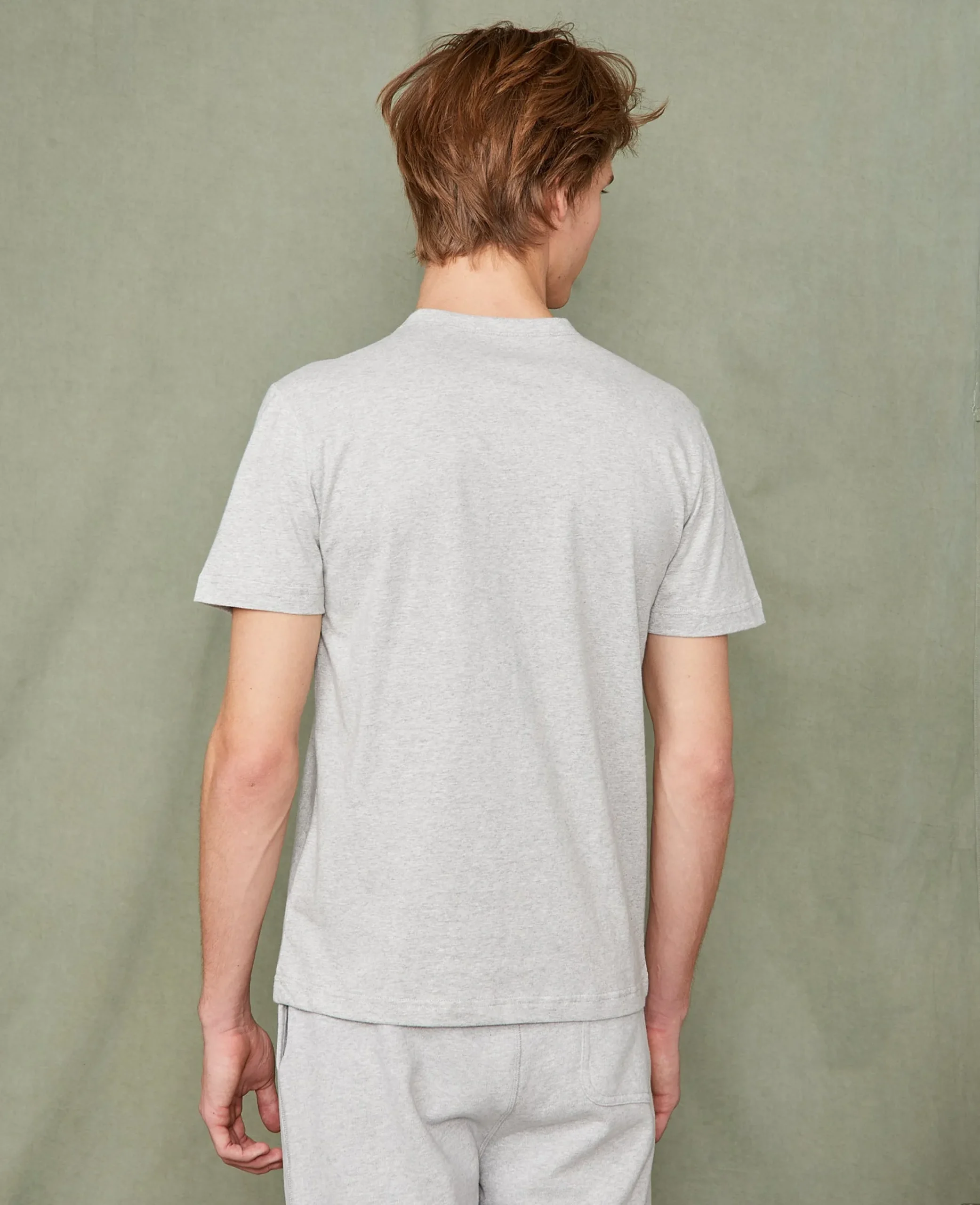 T-shirt col v coton recyclé et organique